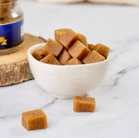 Asafoetida (கட்டி பெருங்காயம்)